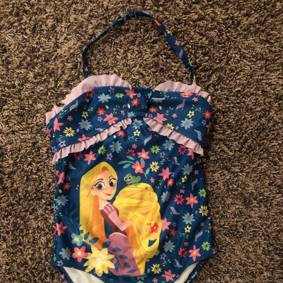 NWT Disney Store Tangled Rapunzel 1pc Princess Swimsuit Girls 4,5//6